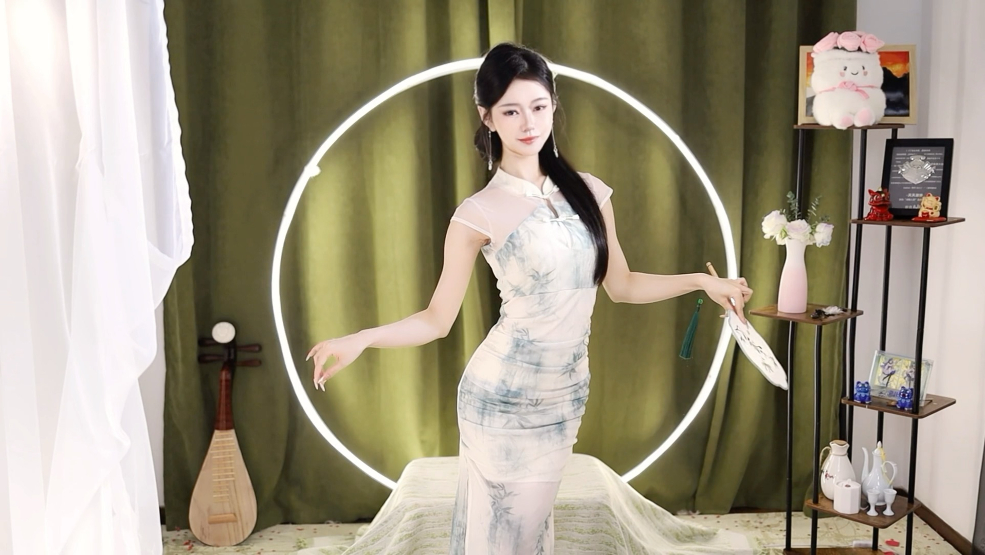 美人如水 心意不可违