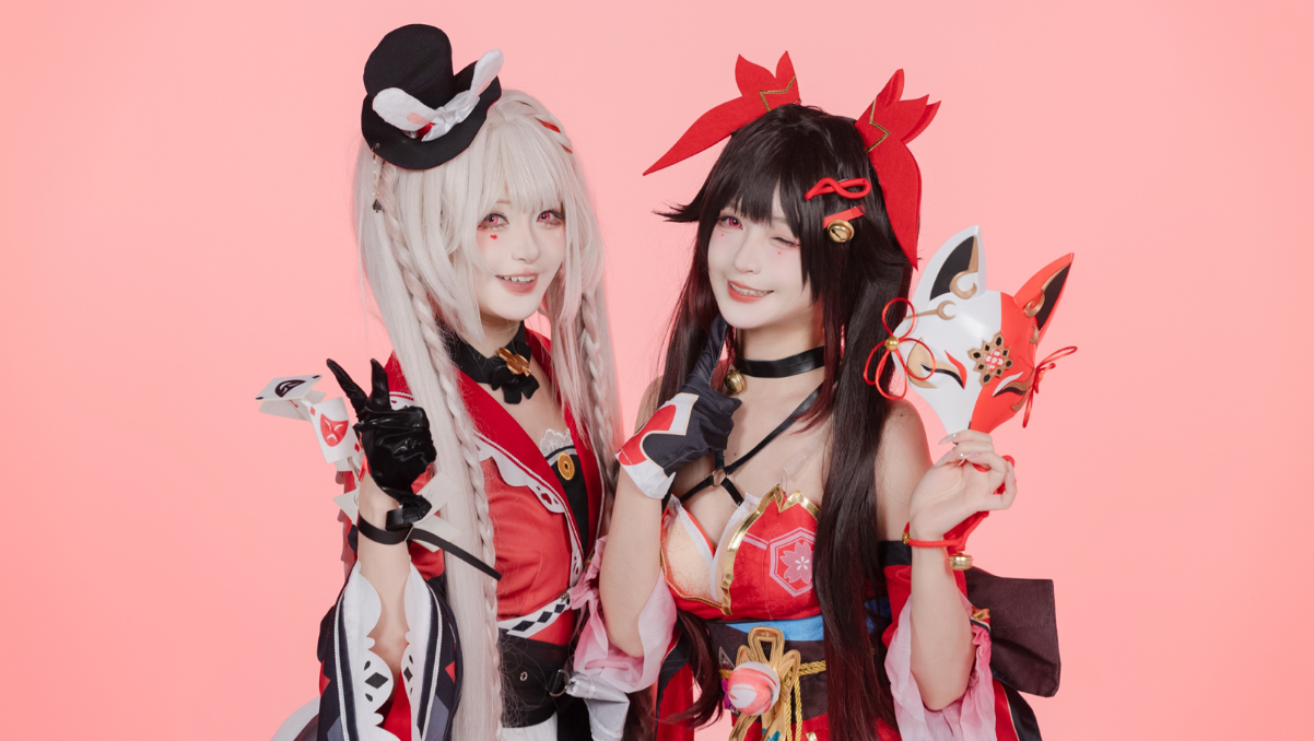 双胞胎cos 花火VS火花 你更喜欢谁？