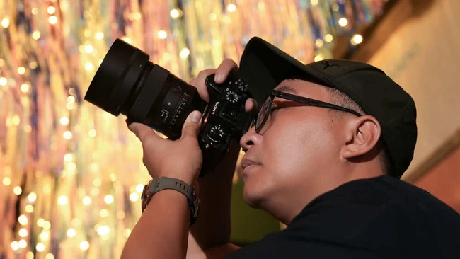 Sigma's New 85mm f/1.2 Art Combines a Huge Aperture With a 905 g Body
