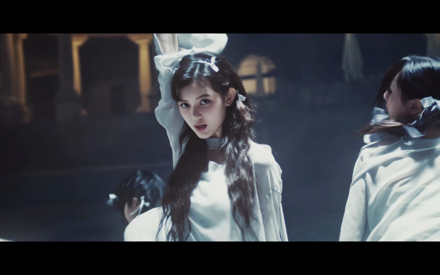 「8KHDR60FPS」NewJeans 'Cool With You' MV (Performance ver.) AI画质增强 丝滑流畅