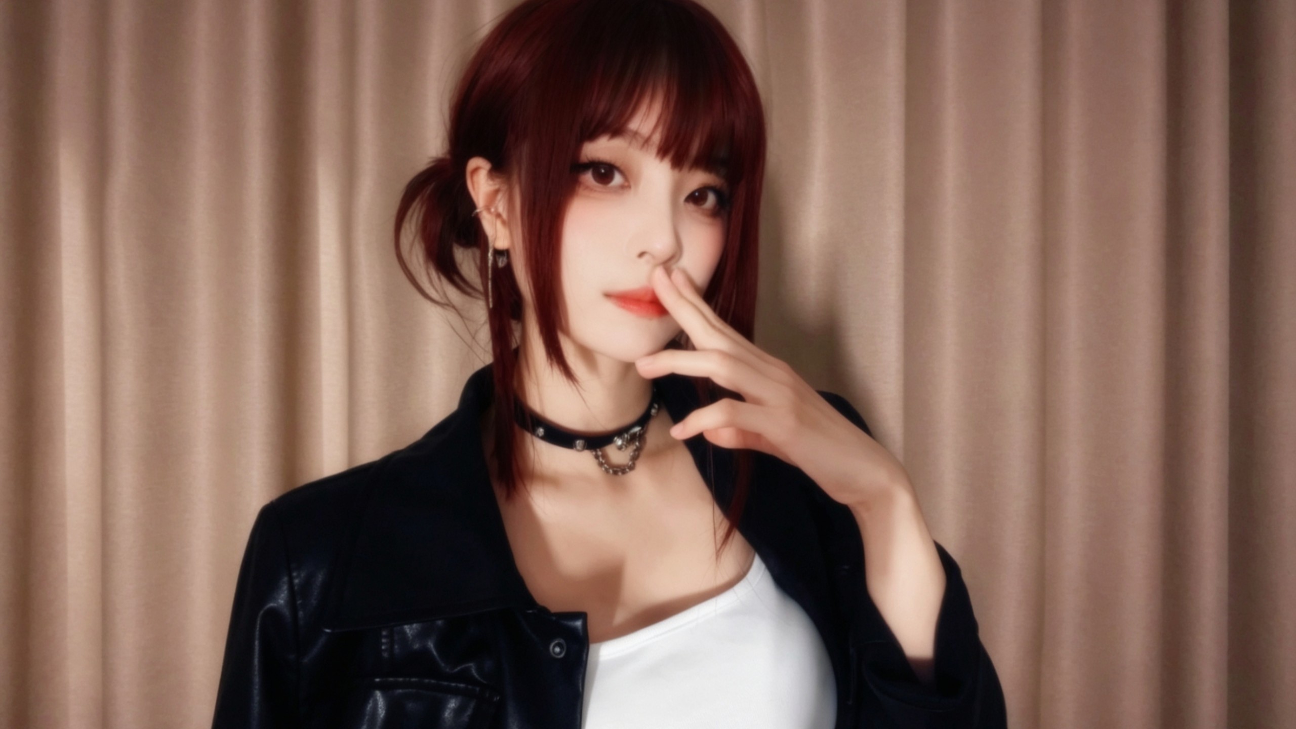 山田小姐竟然在超市后门...