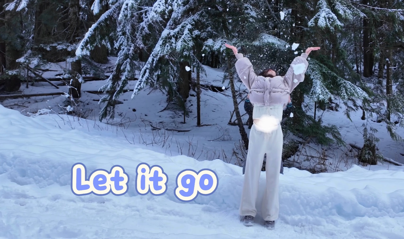 这雪也是让我南方小土豆玩上了！冰雪奇缘let it go撒雪play