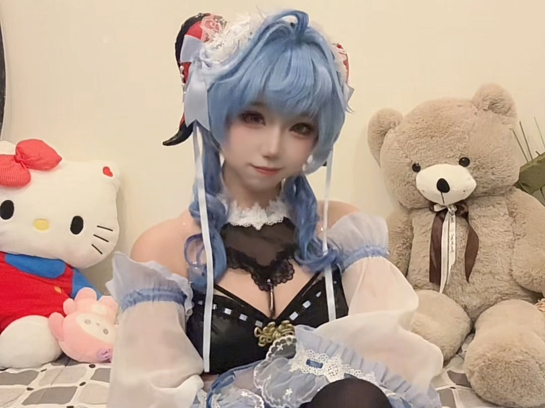 萌脸烧还是冷脸萌