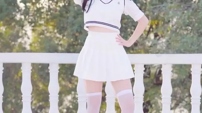 【4K竖屏】白丝即正义！❤️Roly poly