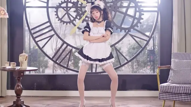 【4K竖屏】女仆❤傲慢扭胯舞—Abracadabra