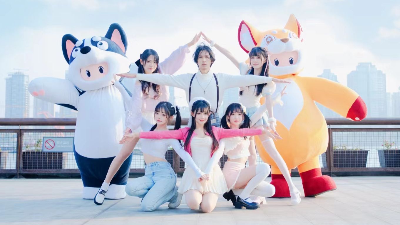 完蛋！我被美少女包围了
